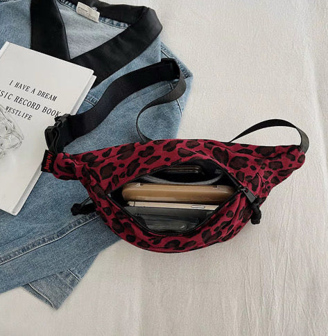 Kira Bag Bauchtasche im Leo-Look